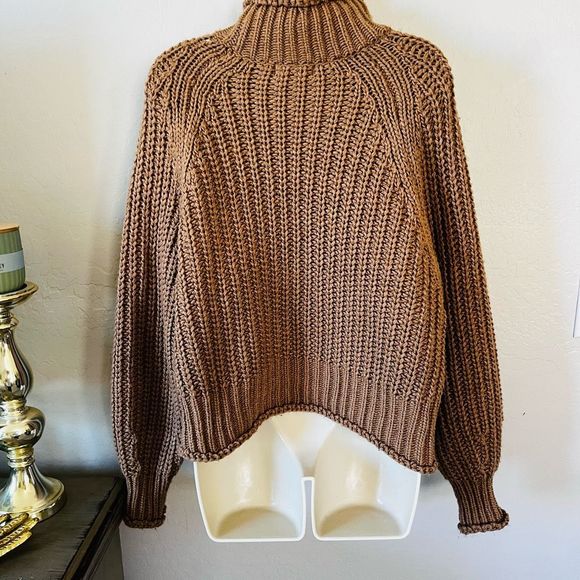 H&M chunky beige mock neck cropped pullover ribbed sweater M fall - Picture 5 of 10